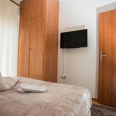 Friendly Flat 4 Apartment *